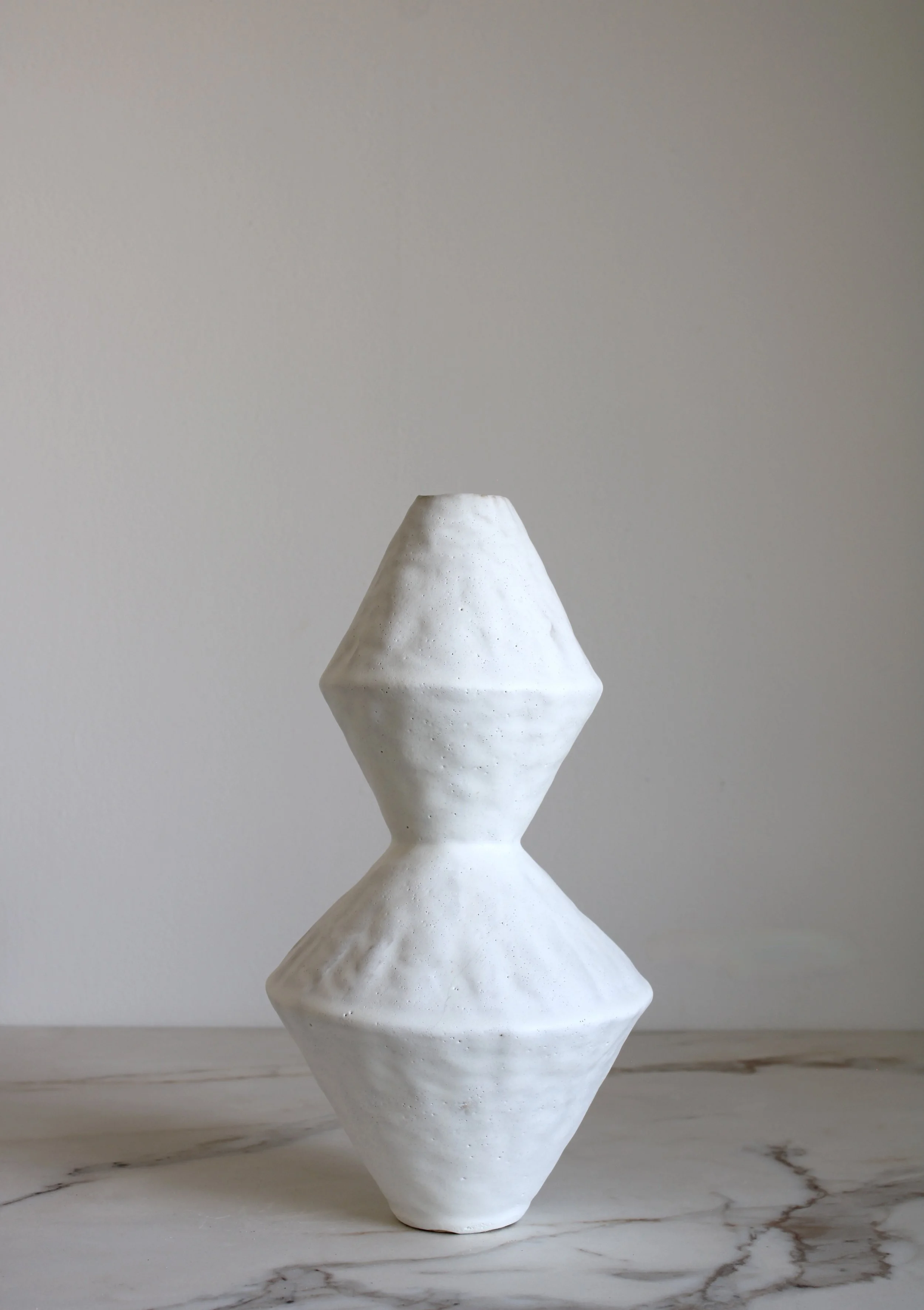 Hourglass Vessel in Matte White 2