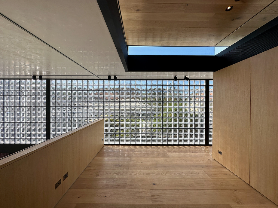 Chaucer St Glass Blocks 4 cropped.png