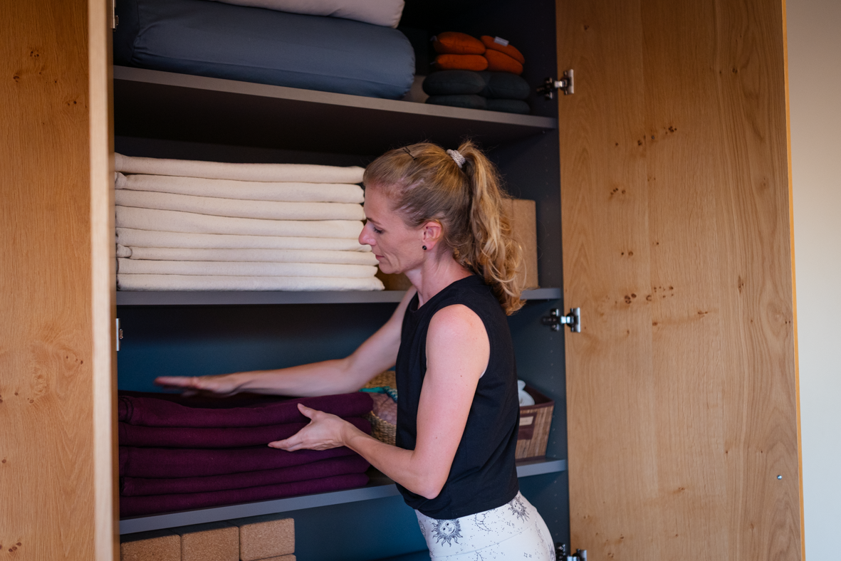 2025_08_Yoga_Wind_Schmidl-02472.png