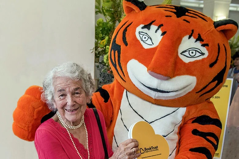 The Tiger Who Came Back to Aplogise