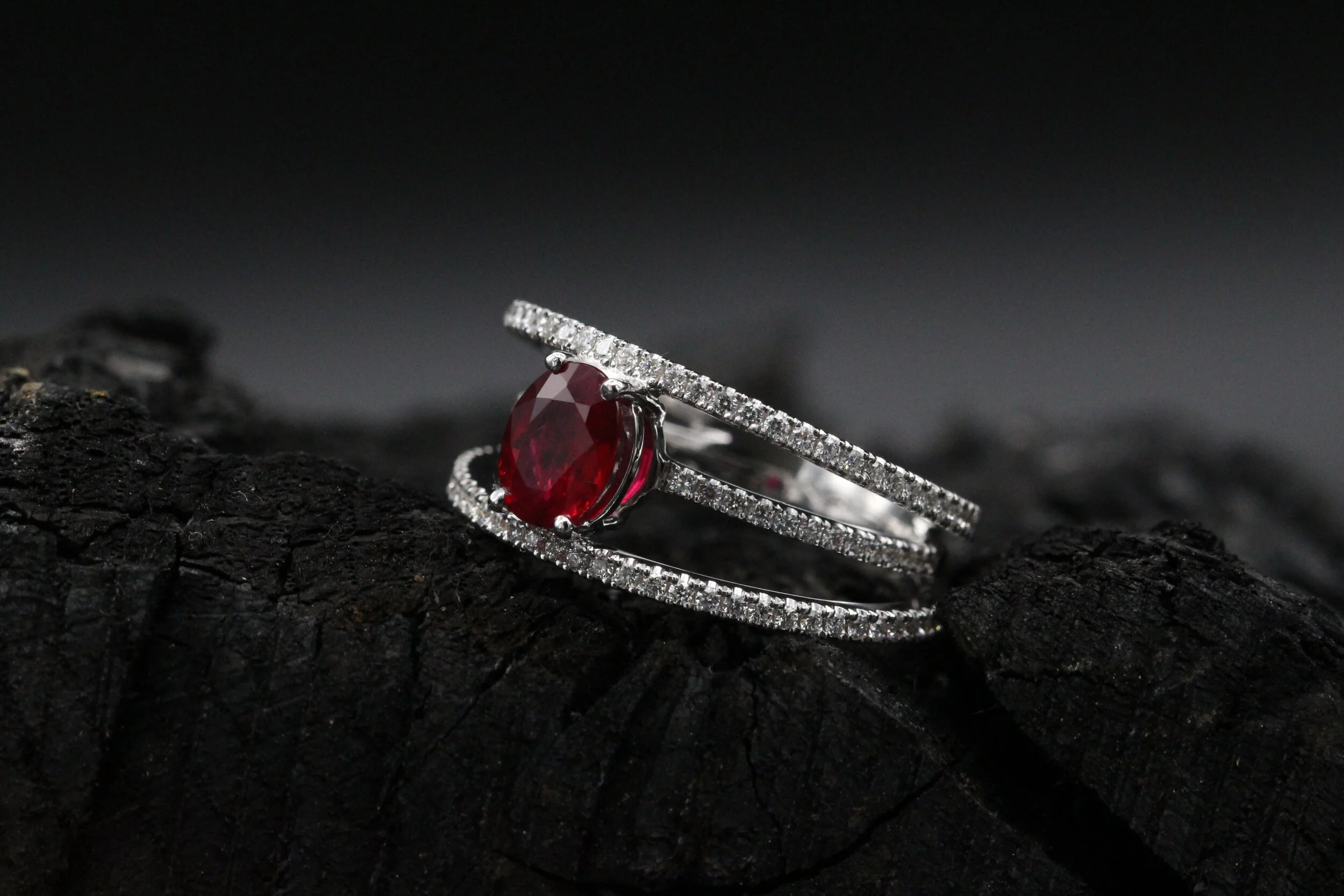 Ruby Diamond Ring | Exclusive Fine Jewelry Antwerp