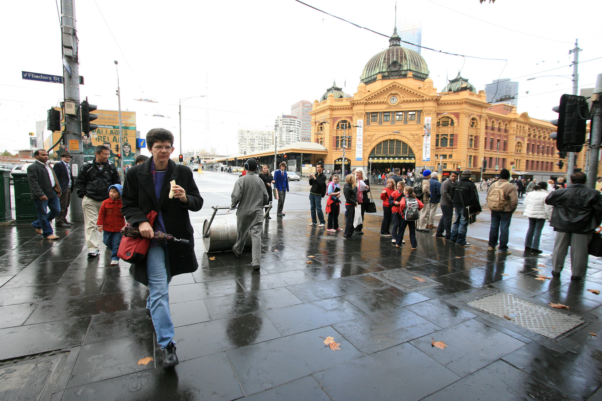 Ekodrum performance walk: City to sea, 27 May 2008. Photo credit - Julia Cole.