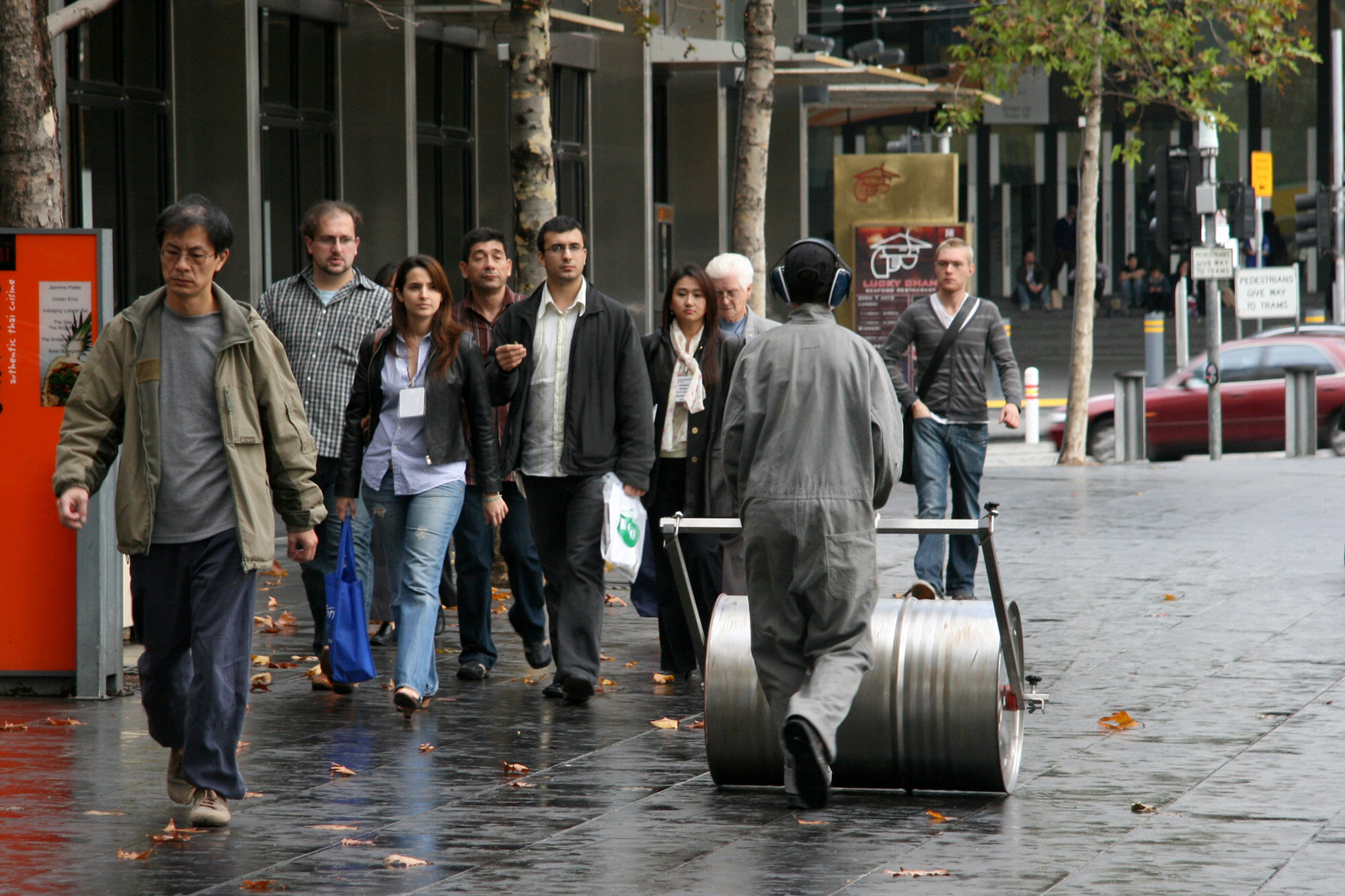  Ekodrum performance walk: City to sea, 27 May 2008. Photo credit - Julia Cole. 