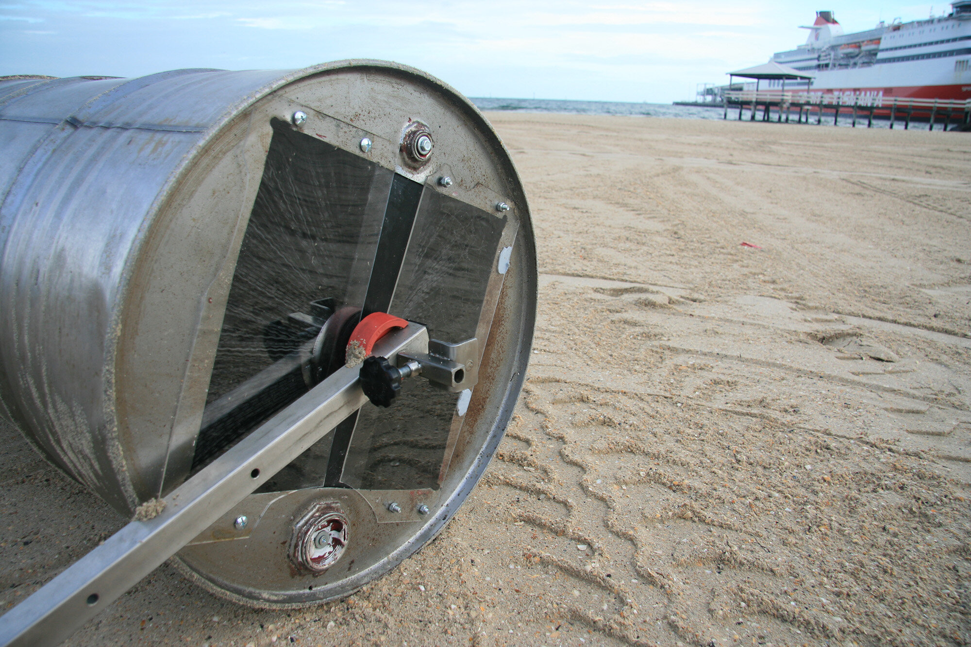 Ekodrum performance walk: City to sea, 27 May 2008. Photo credit - Julia Cole.