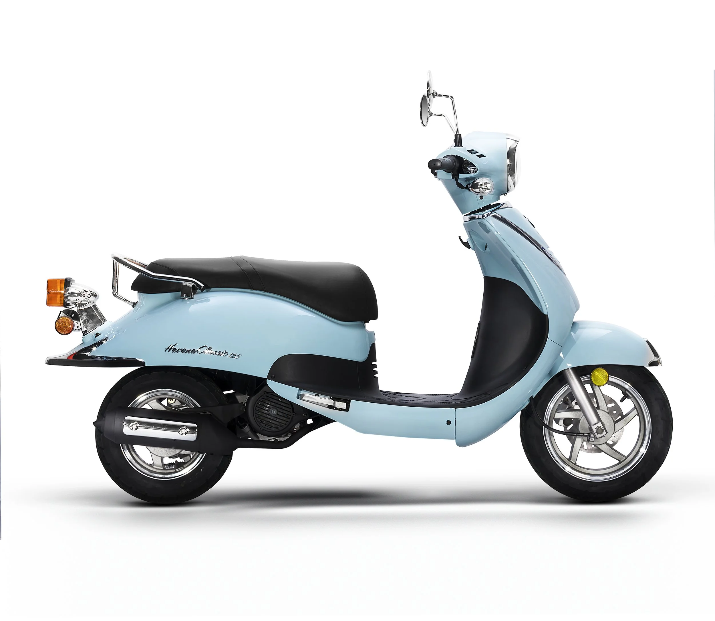 2026 Lance Havana Classic 50 scooter — alternate studio view 4