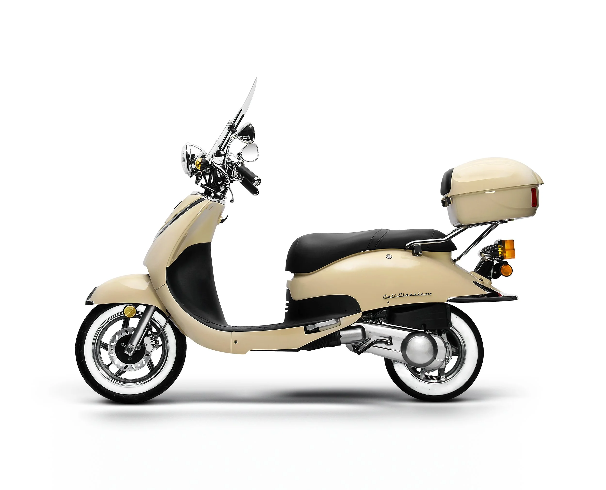 2026 Lance Cali Classic 125 scooter — front view 3