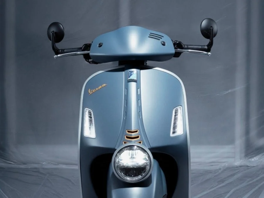 2026 Vespa GTV 310 scooter — right-side view 2