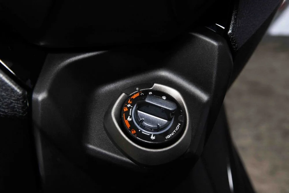 kymco-downtown-gt-350i-2.jpg