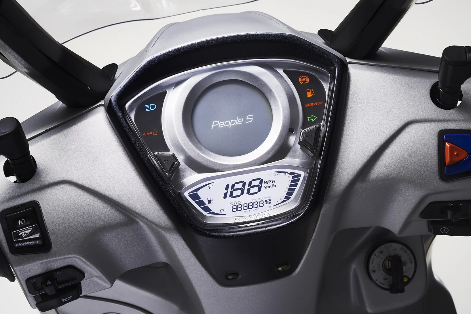 2026 Kymco People S 150i ABS scooter — cockpit and controls