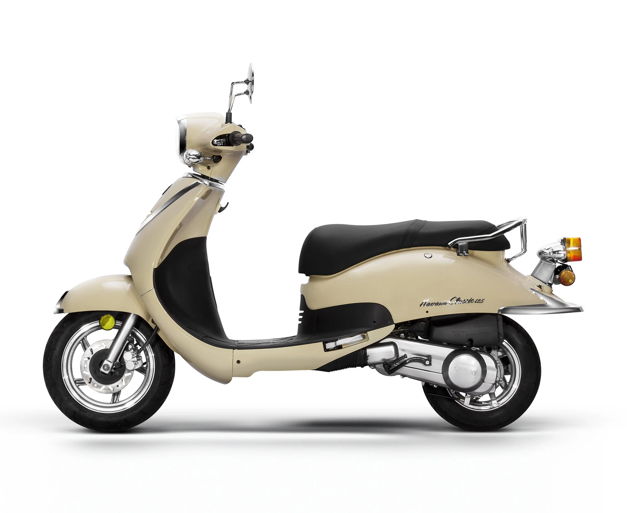 2026 Lance Havana Classic 125 scooter — close-up styling detail 3