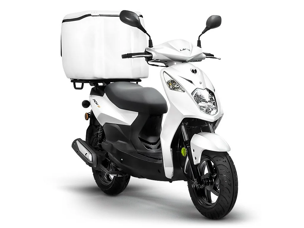 2026 Lance PCH 50 Delivery scooter — front view 2