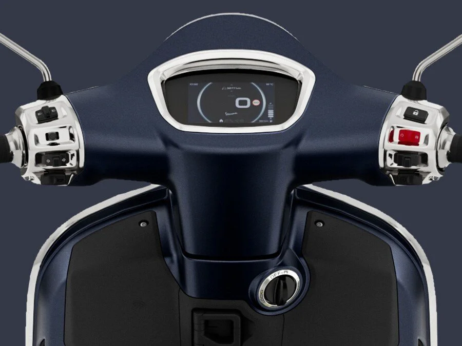 2026 Vespa GTS 310 scooter — alternate studio view 5