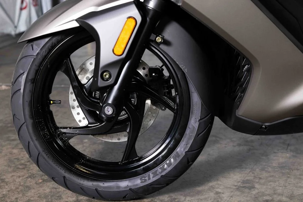 kymco-downtown-gt-350i-3.jpg