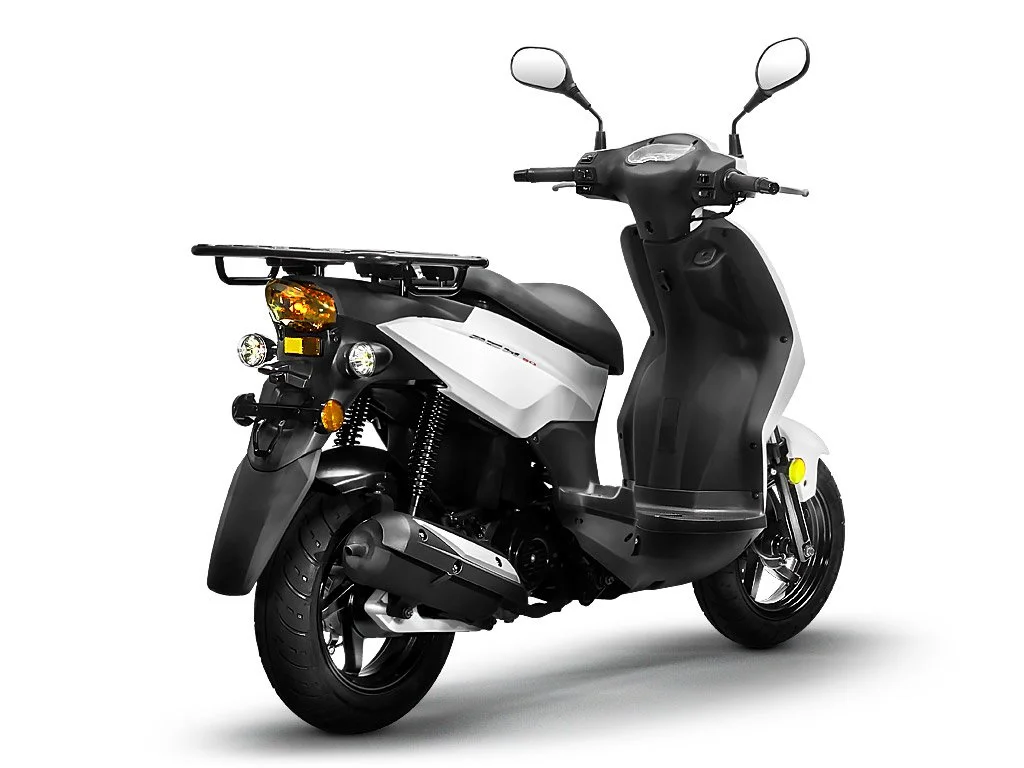2026 Lance PCH 50 Delivery scooter — alternate studio view 2