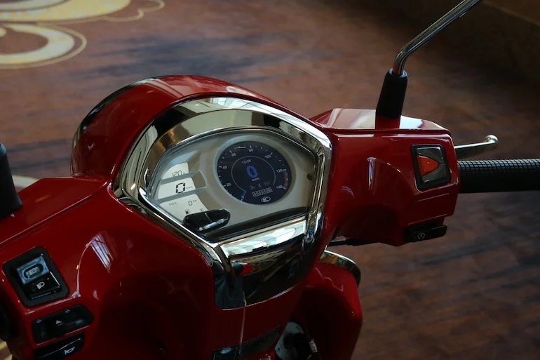 2026 Kymco Like 150i ABS scooter — close-up styling detail 2