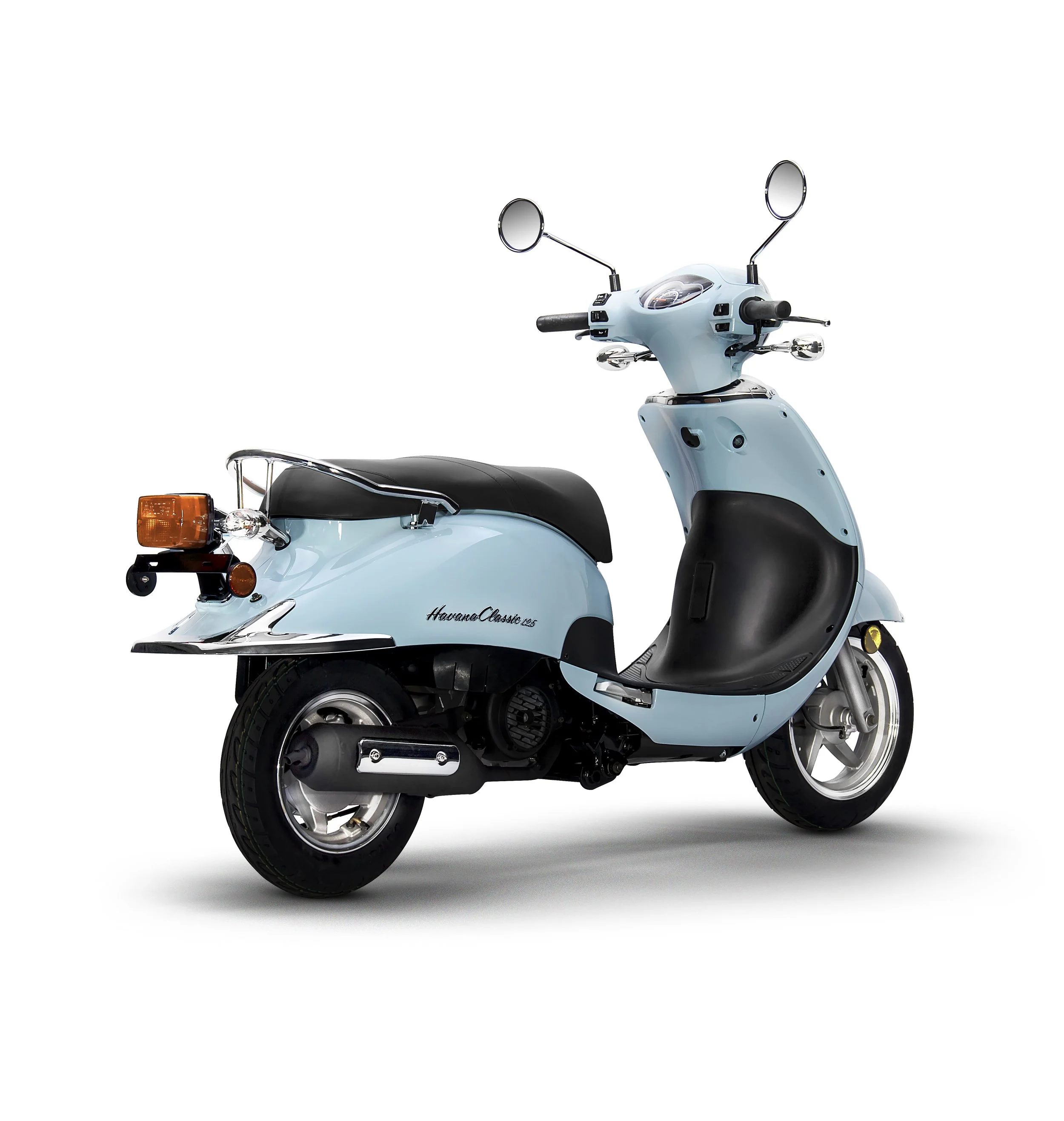 2026 Lance Havana Classic 50 scooter — three-quarter rear view 4