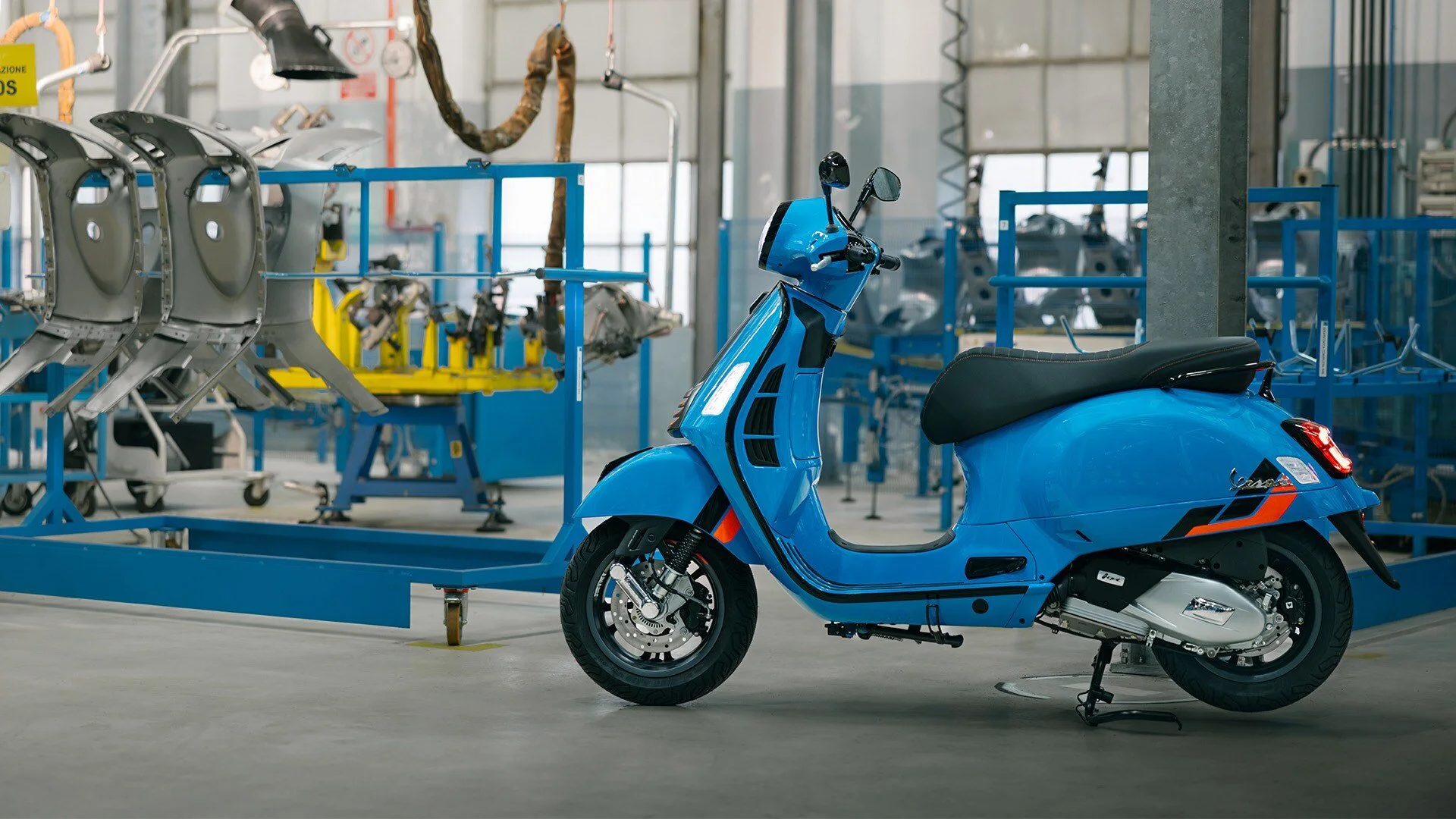 2026 Vespa GTS 310 scooter — left-side view 5