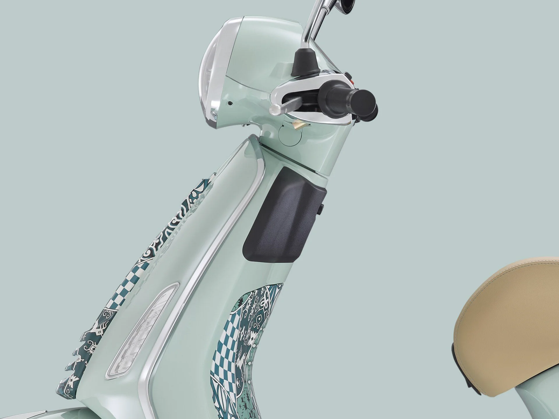 2026 Vespa Primavera 150 scooter — right-side view 2