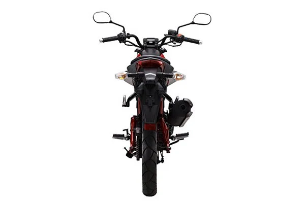 2026 Kymco K-Pipe 125 scooter — front three-quarter view 2