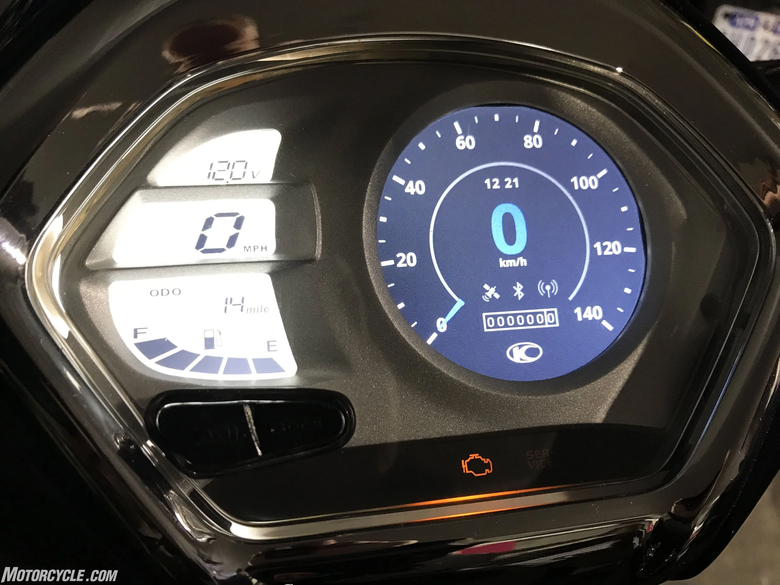 2026 Kymco Like 150i ABS scooter — front three-quarter view 3