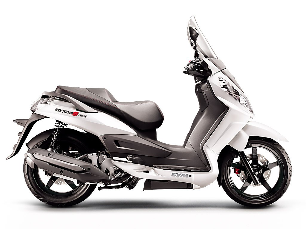 2026 SYM Citycom S 300i scooter — side profile view
