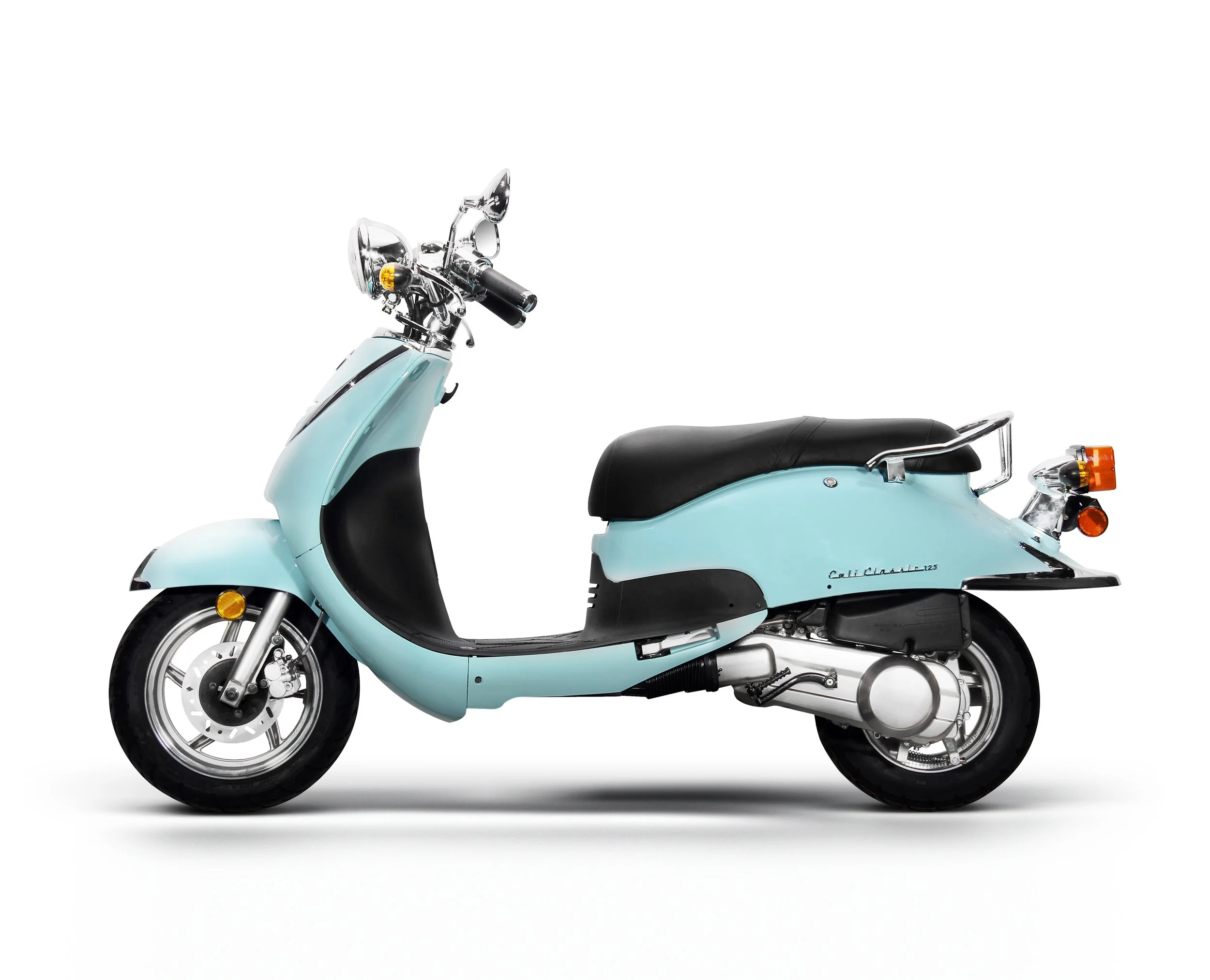 2026 Lance Cali Classic 50 scooter — close-up styling detail 2