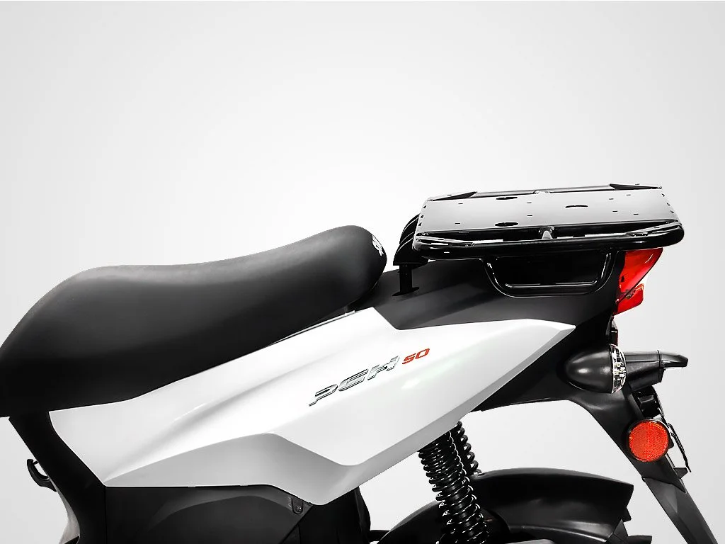 2026 Lance PCH 50 Delivery scooter — front three-quarter view 2