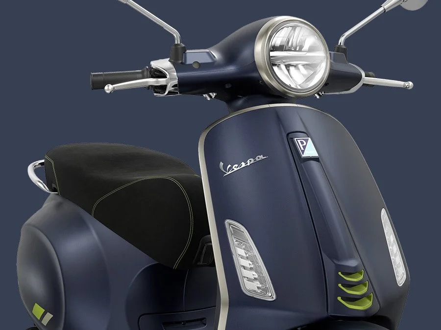 2026 Vespa Primavera 50 scooter — front three-quarter view 7