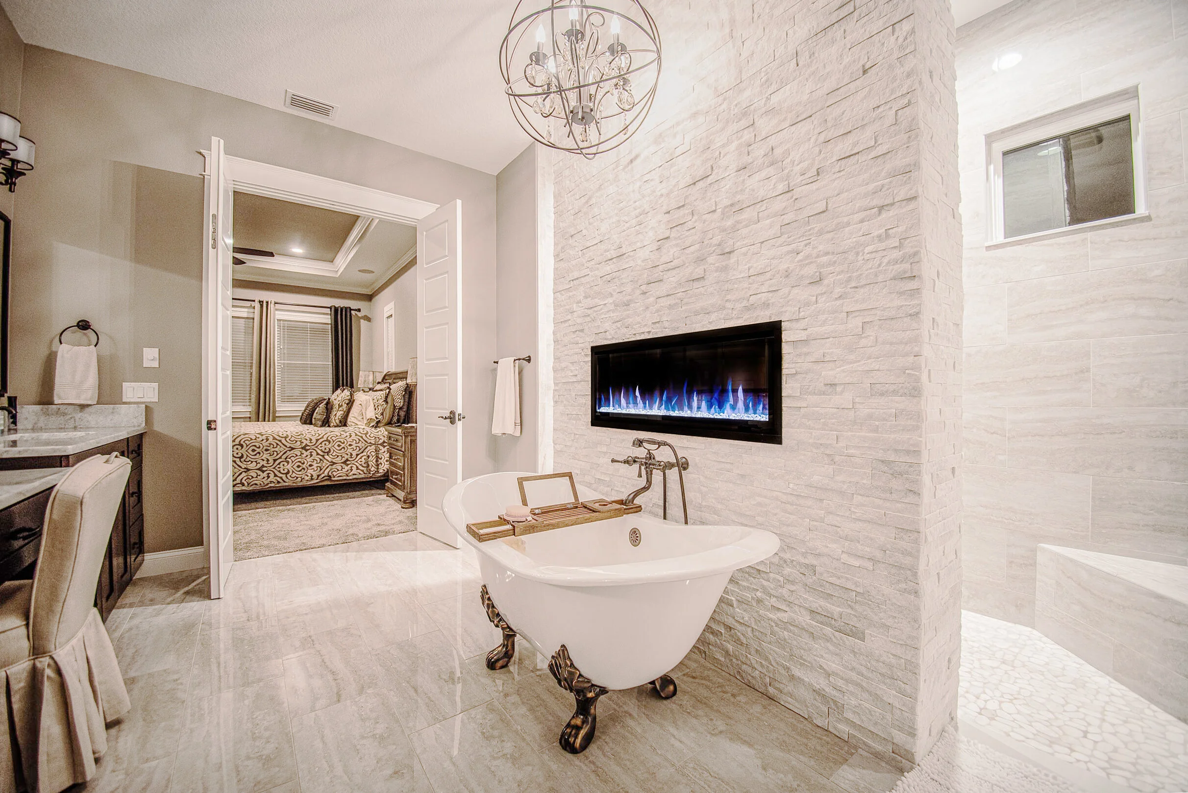 08_20161004S1_BOUTIQUE_HOTEL_HASBROUCK_HOUSE_ESTABLISHING_042-square.jpg