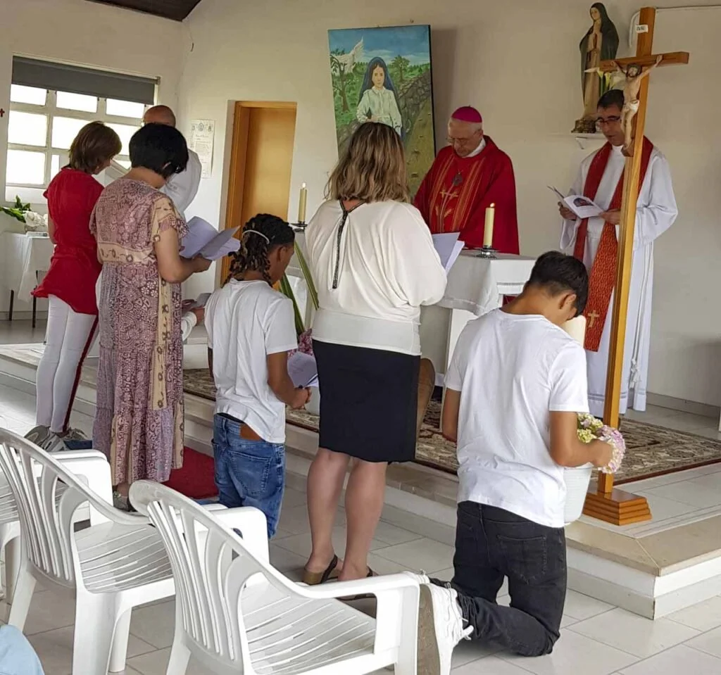 Reclusos foram batizados e crismados