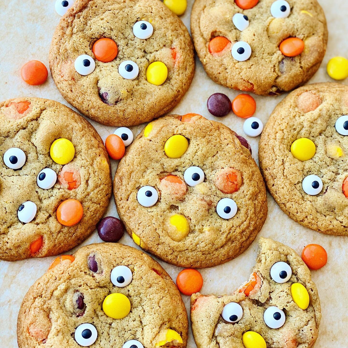 #Halloween might be a little different this year, but these cute little monster Reese&rsquo;s Pieces Chocolate Chip Cookies and I are still l👀king forward to it! 👻