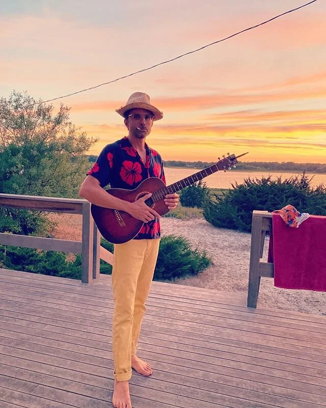 midsummer #sunset impromptu jam session with @jesseharrismusic and co. #gypset #gypsetjunior #guitar #hawaiianshirt 🌴
