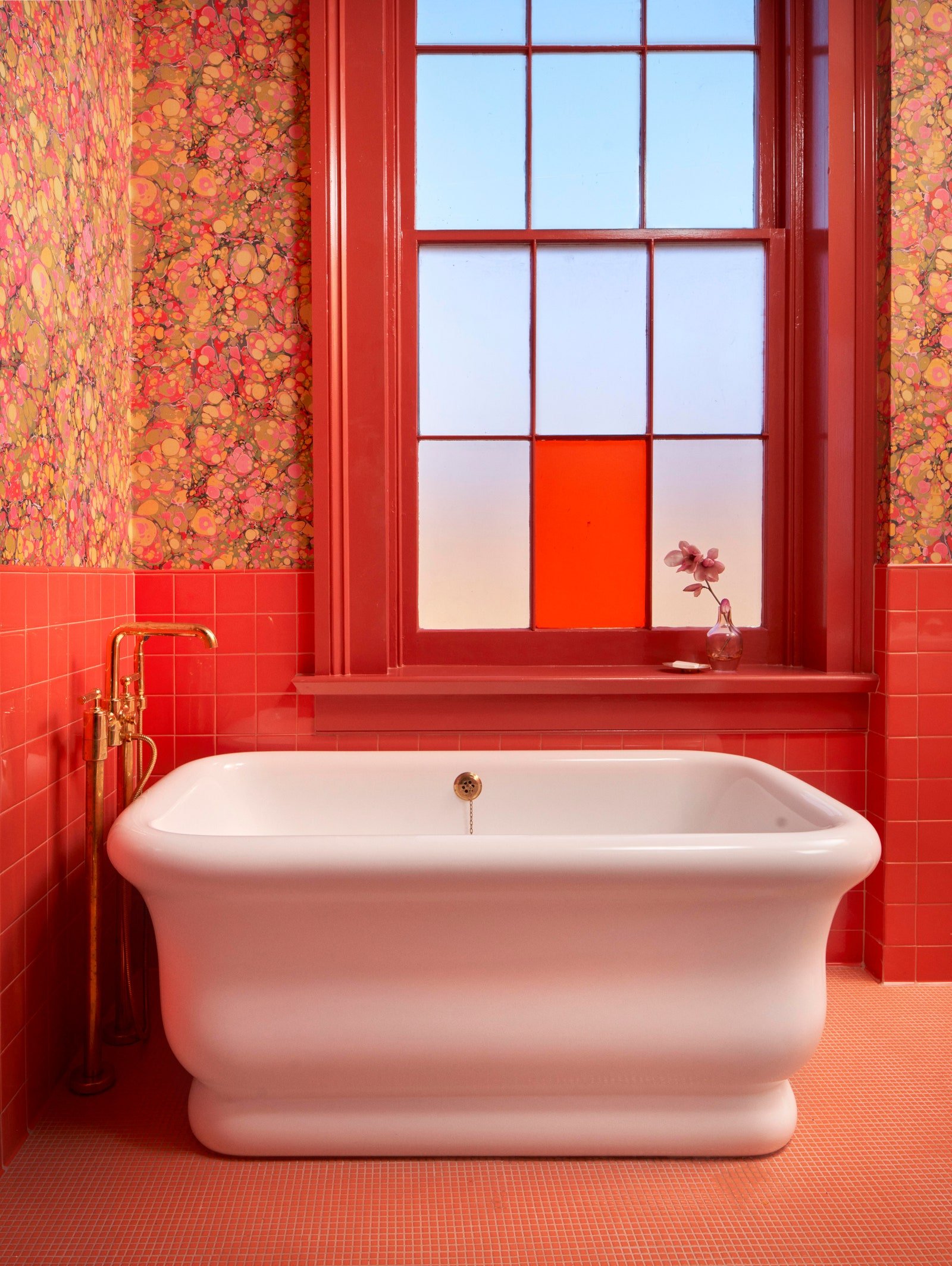 Hotel Saint Vincent - Room x Bathroom 01 - by Nick Simonite.jpg