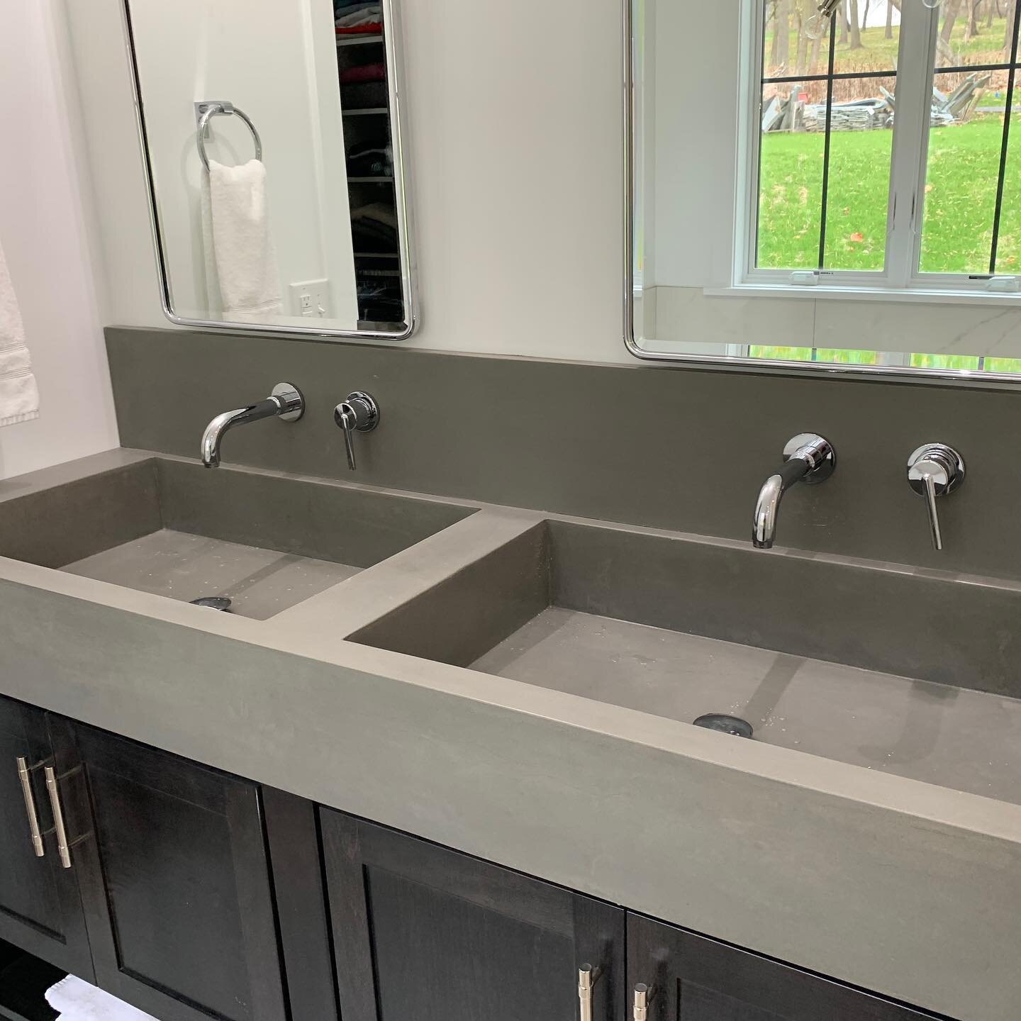 Another beautiful completion shot from one of our amazing clients! #concretesink #concretesinks #troughsink #sink #basin #bathroomdesign #bathroomremodel #bathroom #concretedesign #concretevanity #customconcrete #handmade #stogsconcretedesign #shipsn