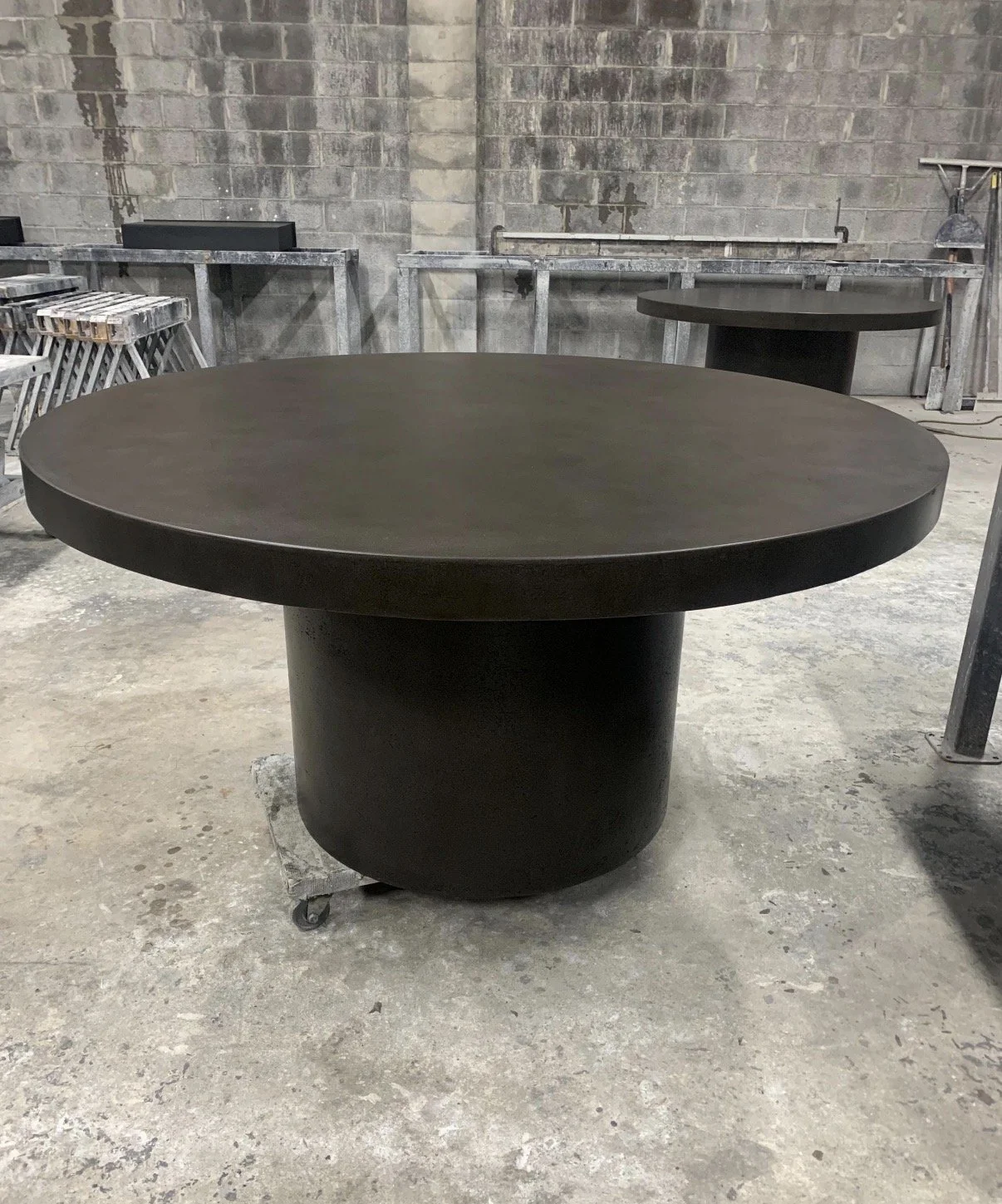 ROUND CONCRETE DINING TABLES BRONZE 2.jpg