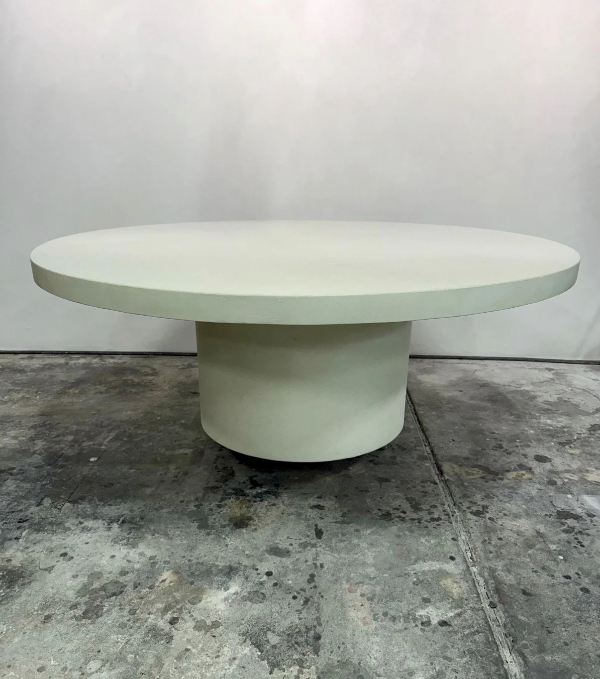 ROUND CONCRETE DINING TABLE WHITE.jpg
