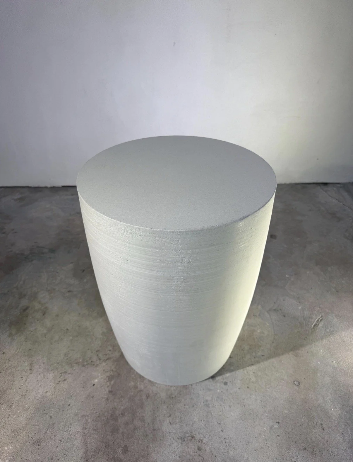 CONCRETE SIDE TABLE-1.jpg