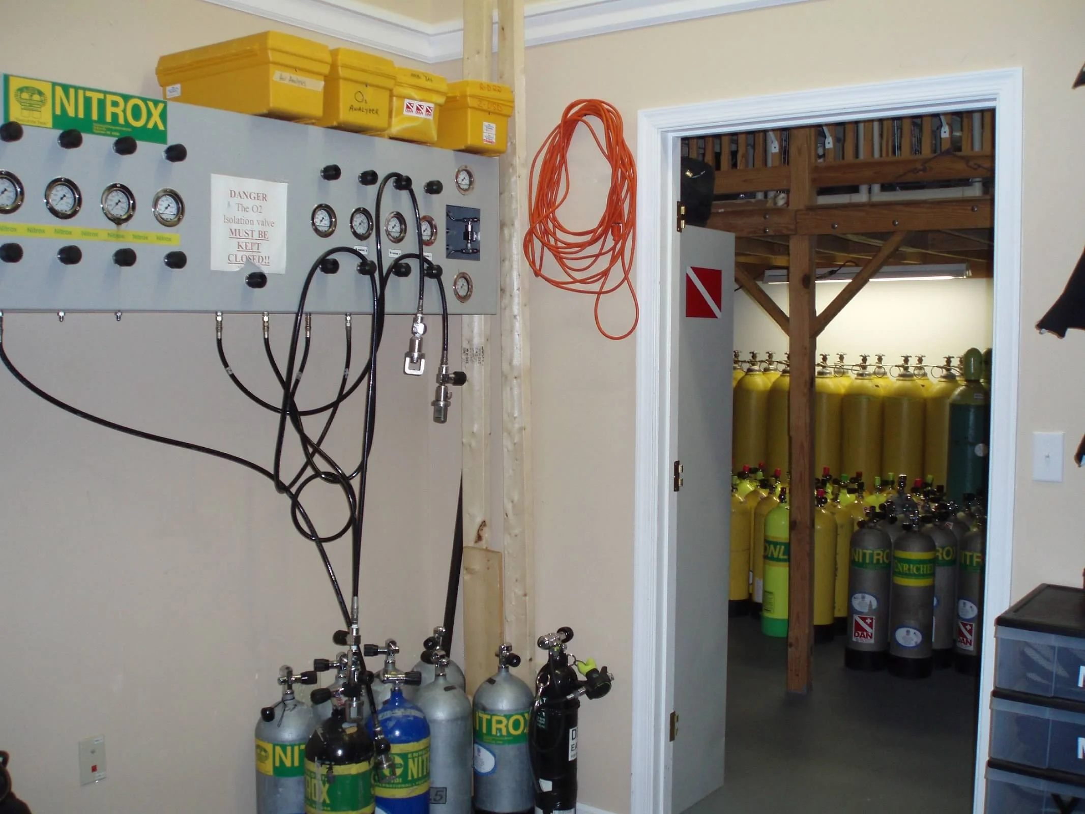 00-4guiunxfDaQFv0XMcv2UbTCRBAv0uOqyneVwT43y7v_rGygISG0C3ie8MGl-f5EH.jfif