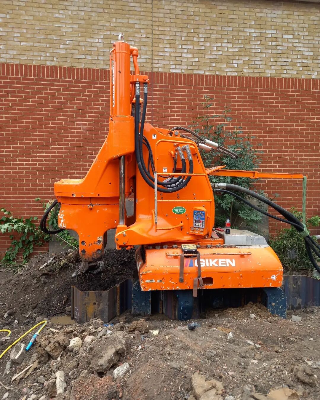 Robot Wars vibes on site today at our Seven Sisters Rd project as this huge hydraulic piling rig works its way along the site boundary driving in circa 8m long corrugated steel piles. The remote control rig fixes itself to the top of the retaining wa