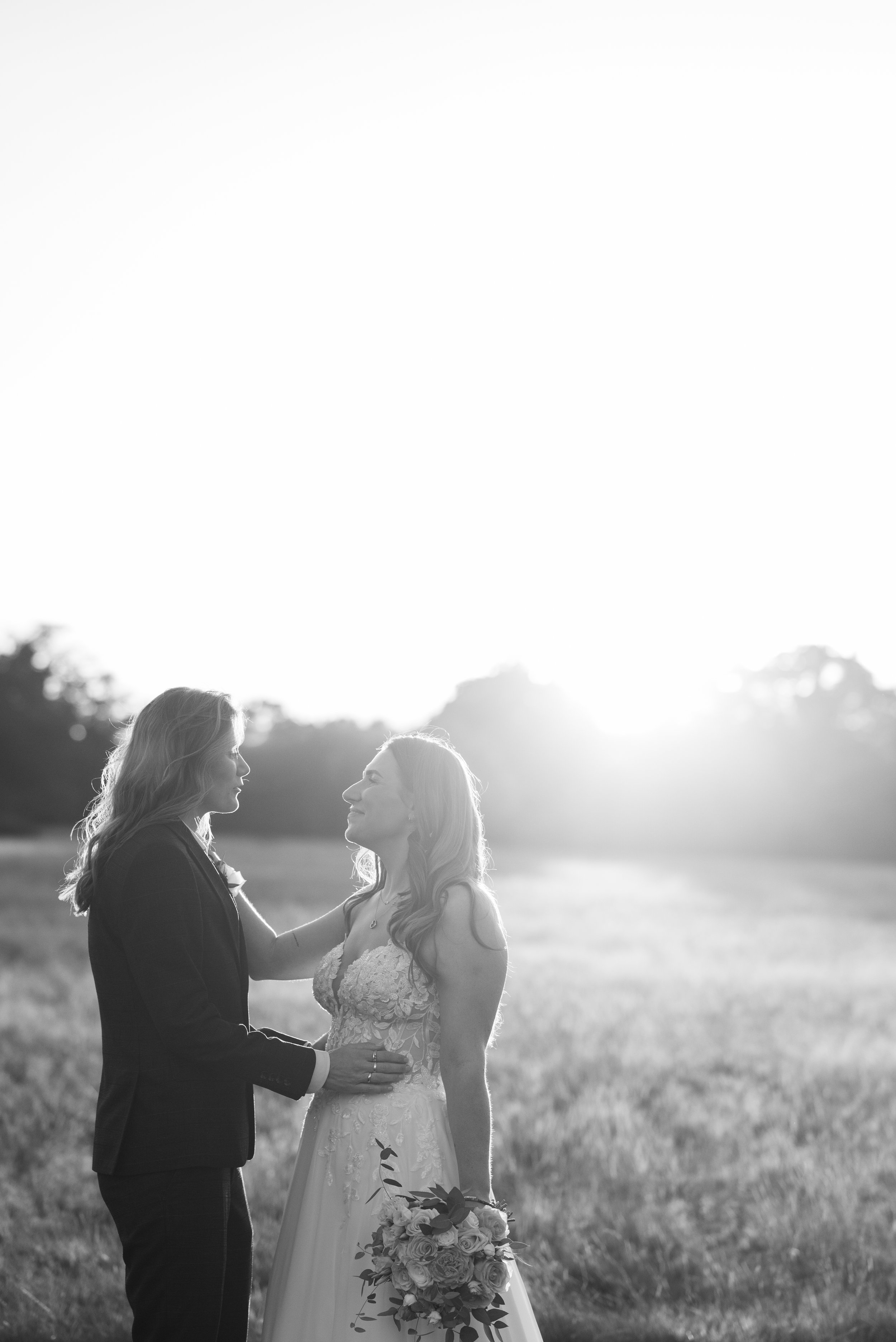 Pia and Emily’s Brookfield Barn Wedding