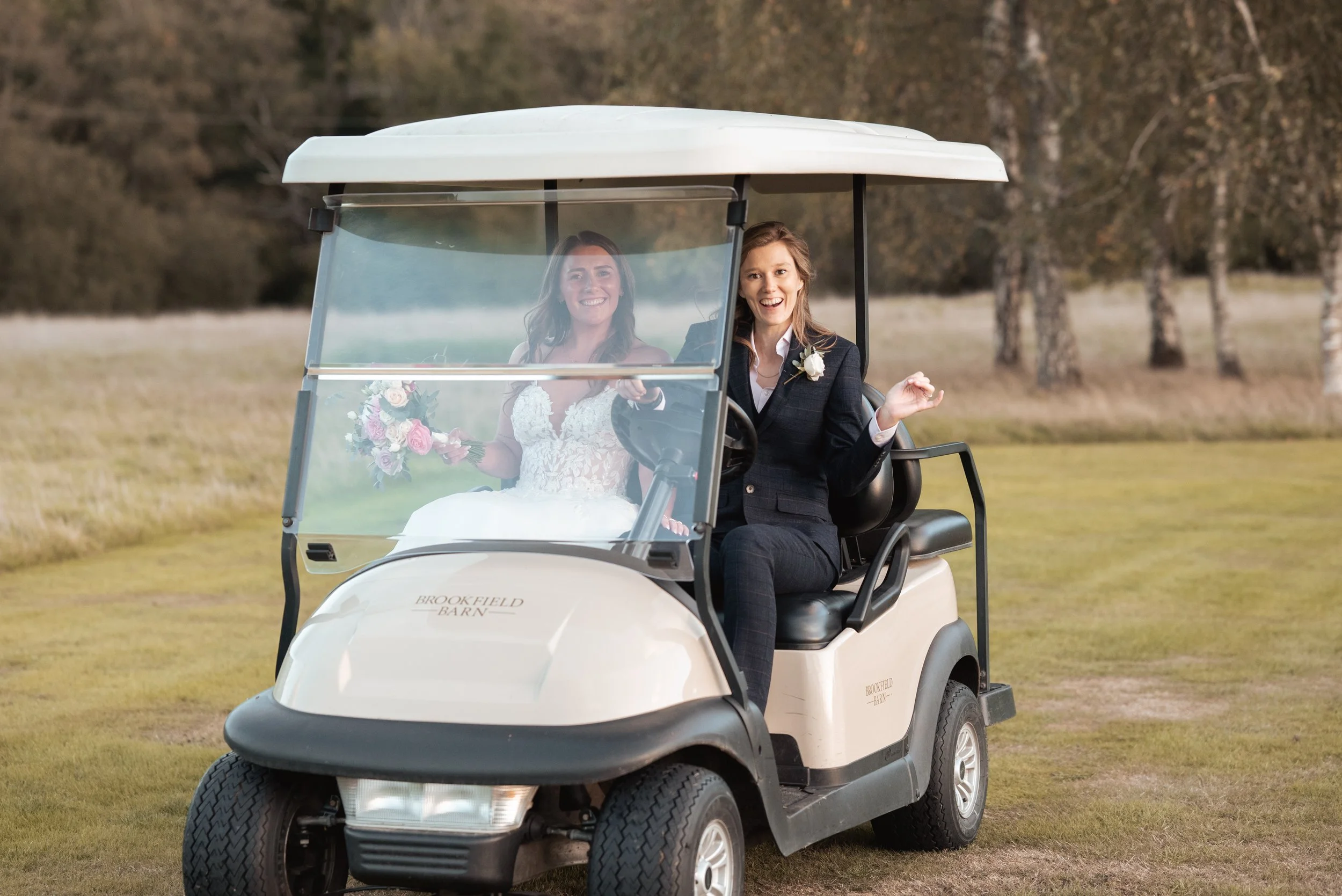 Pia and Emily’s Brookfield Barn Wedding