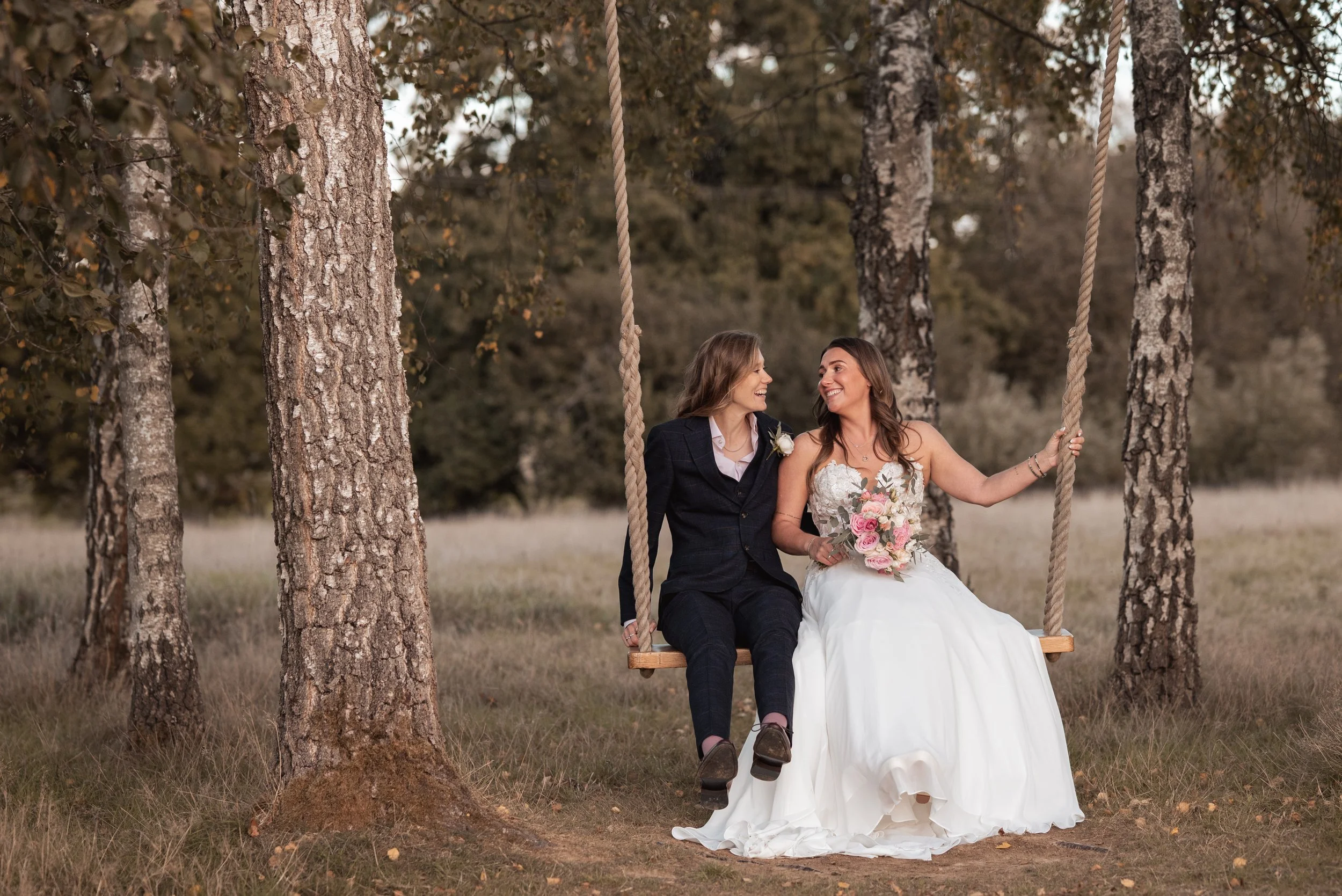 Pia and Emily’s Brookfield Barn Wedding