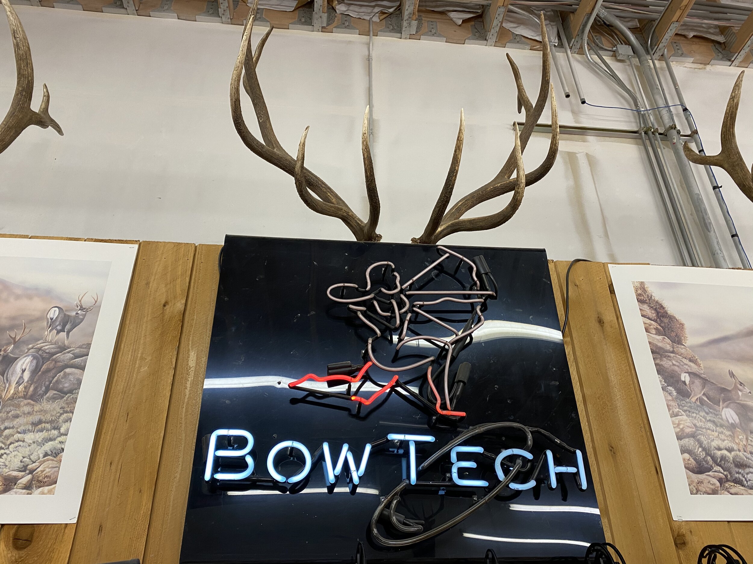 TNT Archery, Bowtech sign 
