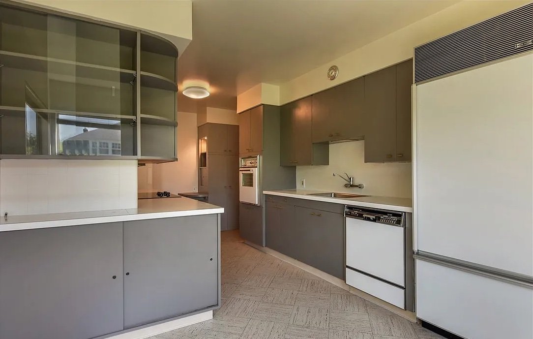 KITCHEN 2_BEFORE.jpg