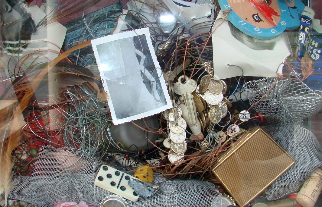 Encapsulated Memory / Detail