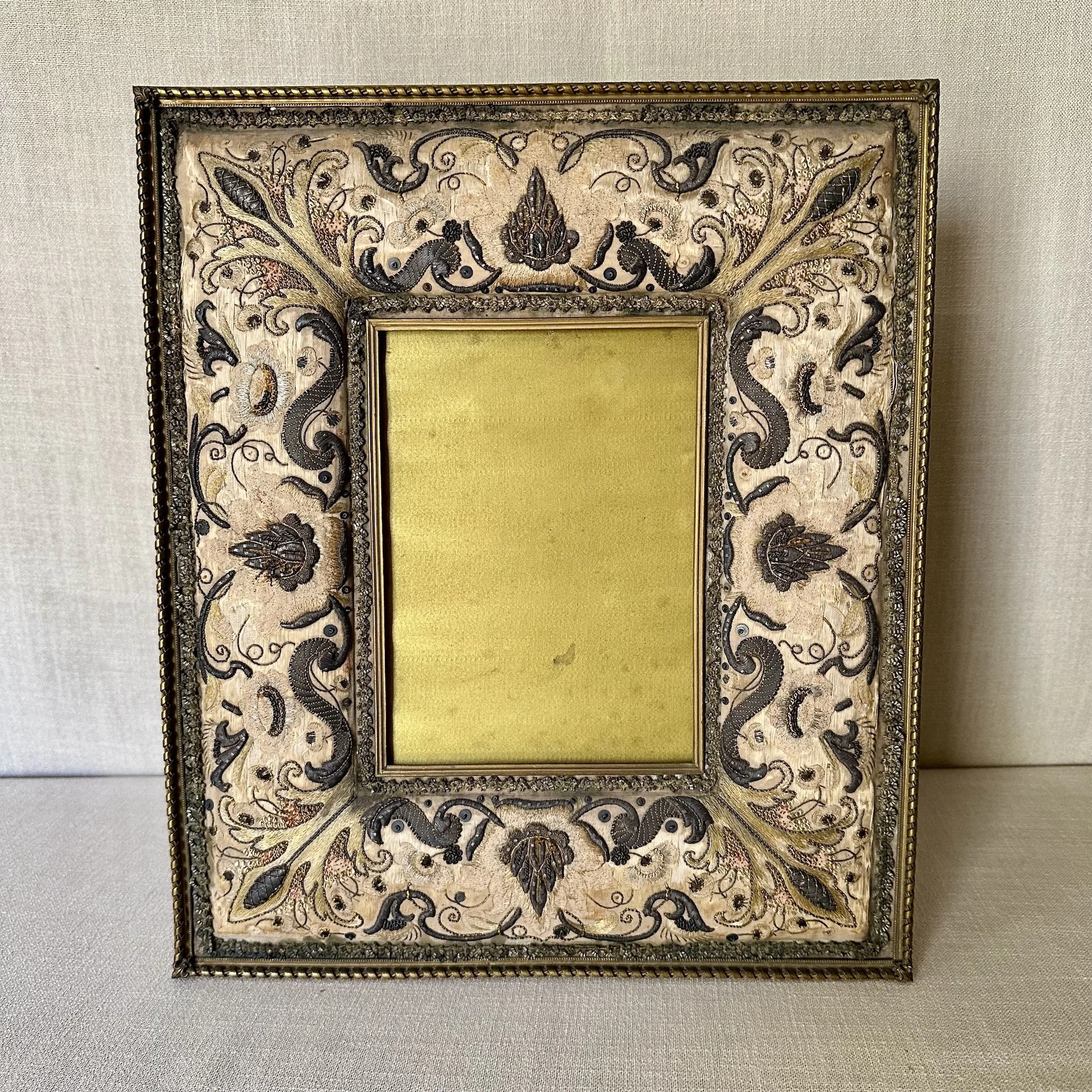 17th Century stumpwork  9.jpeg