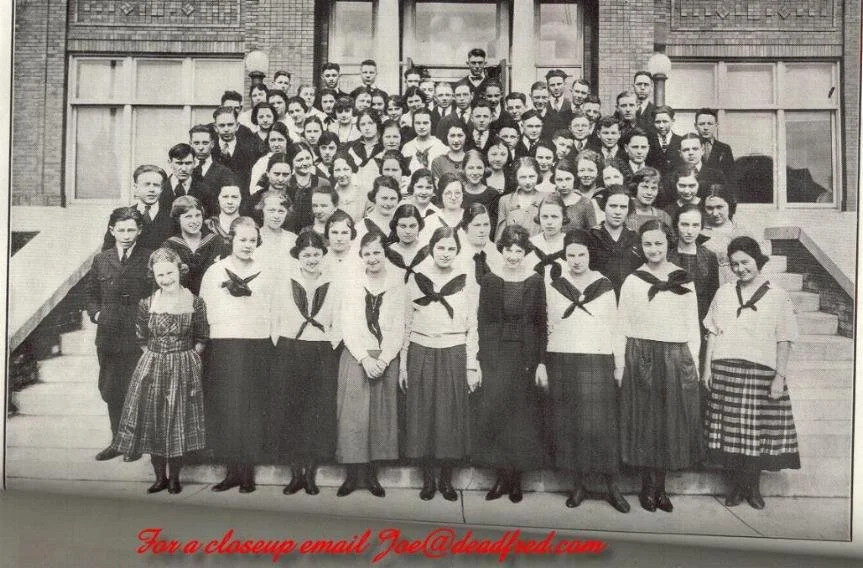   https://deadfred.com/photos/12791.jpg    Comments:  Clarence Young (Nee: ) | Huntington IN Untied States | 1920 | Comments: Junior Class Photo ,, Names are not matched to the images in this Annual for this photo .. if you know the person please lea