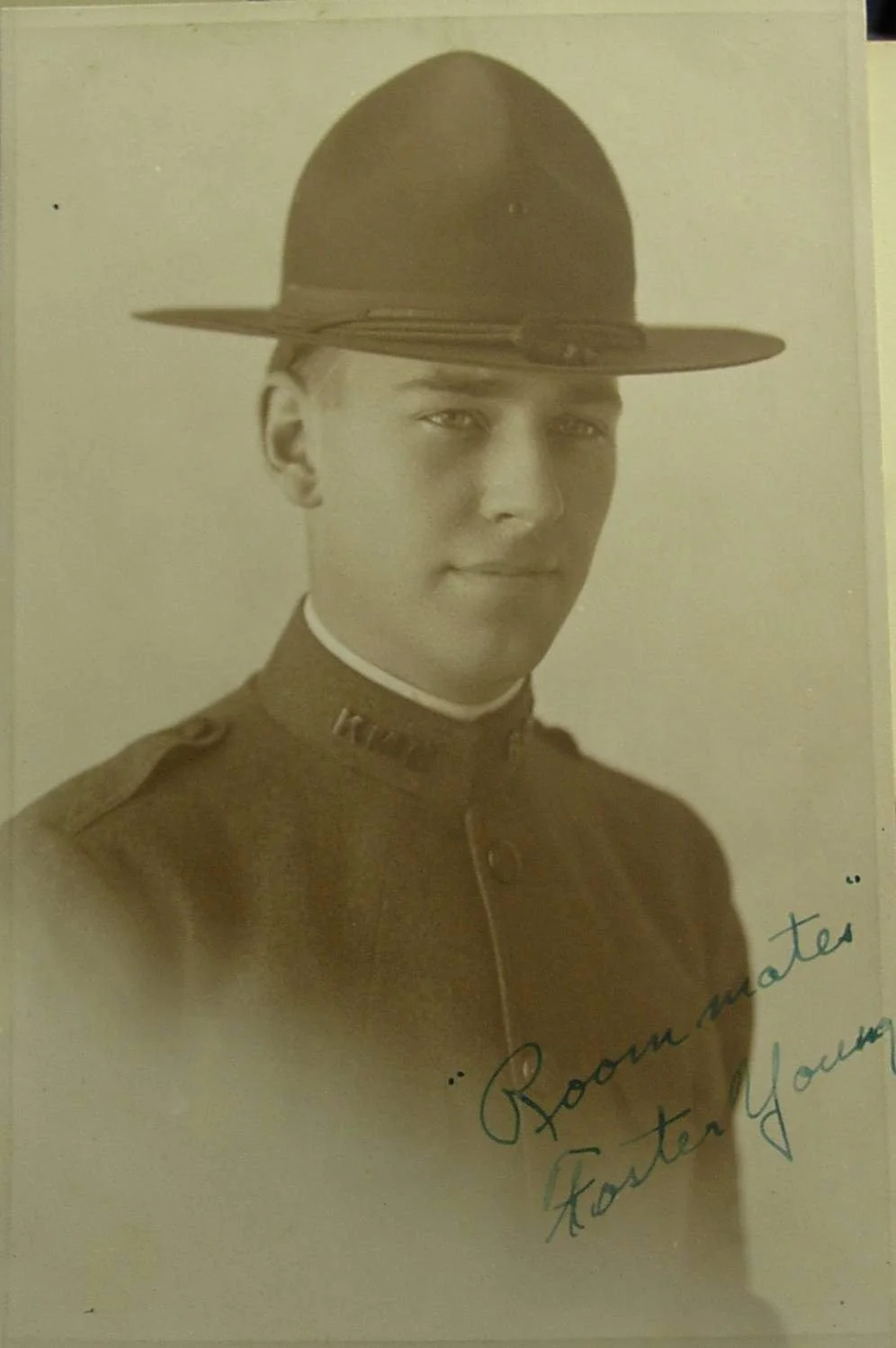   https://deadfred.com/photos/34790.jpg    Comments:  Foster Young (Nee: ) | USA | | Comments: This is a picture that is in a WINCHELL family photo album. I believe it is a picture of the roommate of my grandfather, George Herbert Winchell, Jr., at W