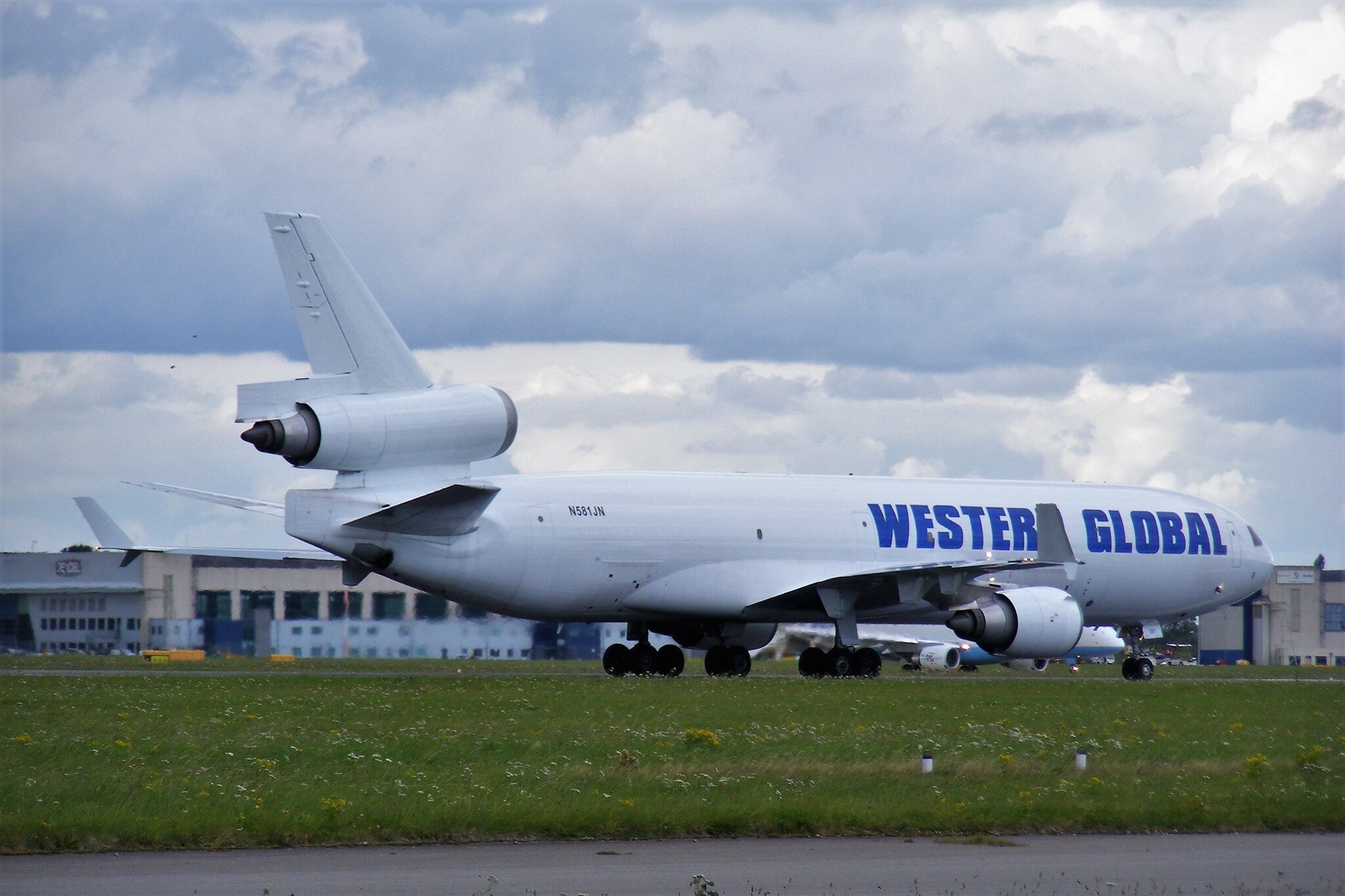 Western Global Airlines MD-11F