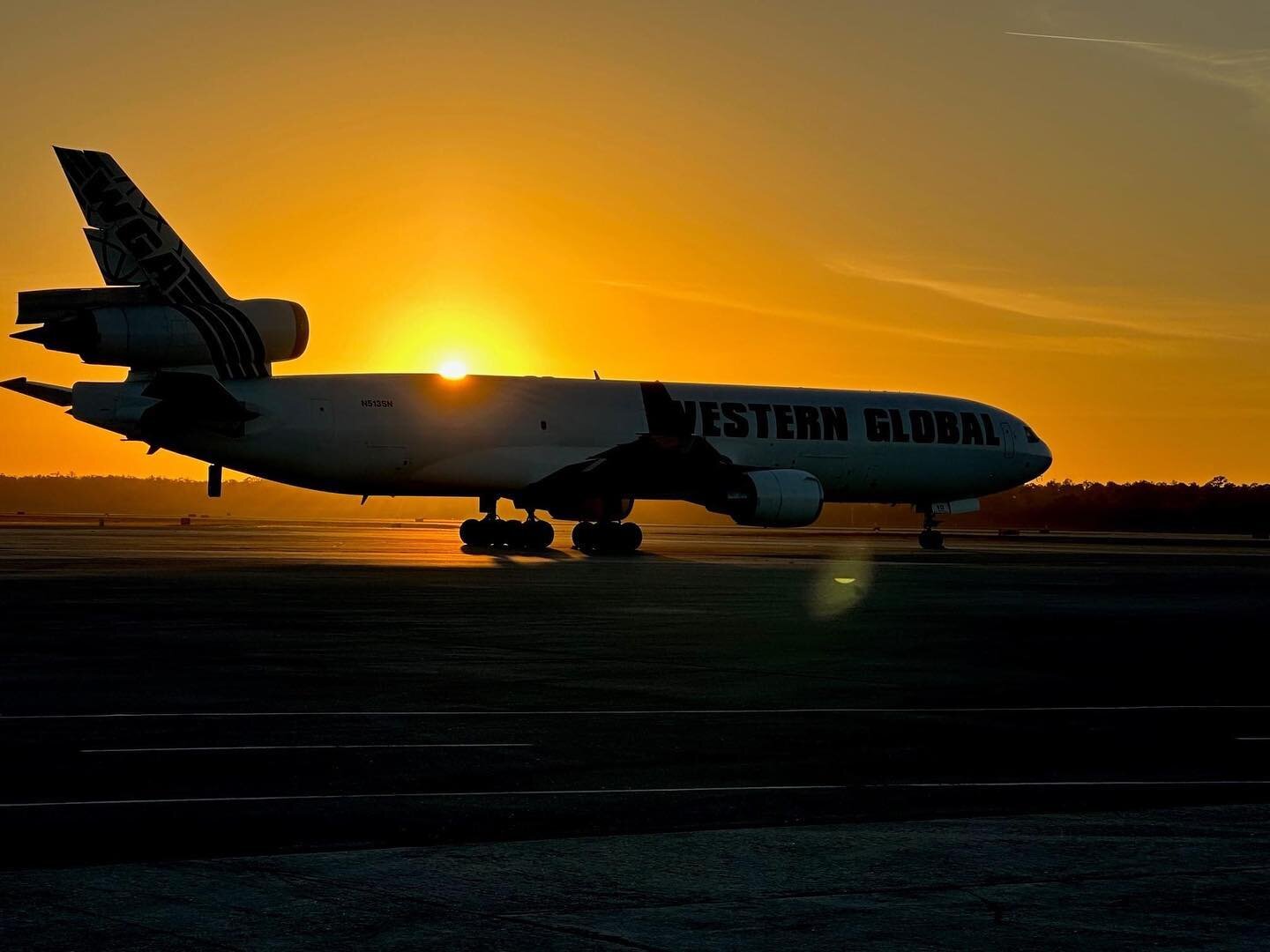 A stunning #swfl #sunrise over this #md11 at @flyrsw this morning was captured by Capt. Dibbley ✈️